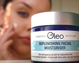 repleneshing facial moisturiser from Oleo