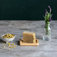 Oleo handmade Chamomile Flowers & Lavender Soap