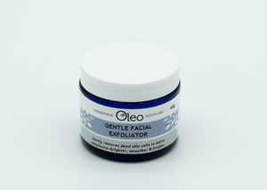 Exfoliating facial cream for winter skin